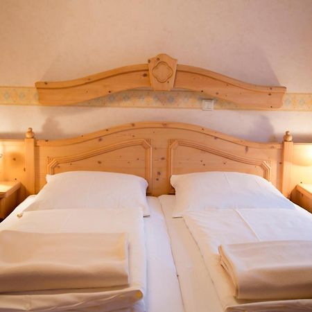 Hotel Garni Promenade Weißenhorn Kamer foto