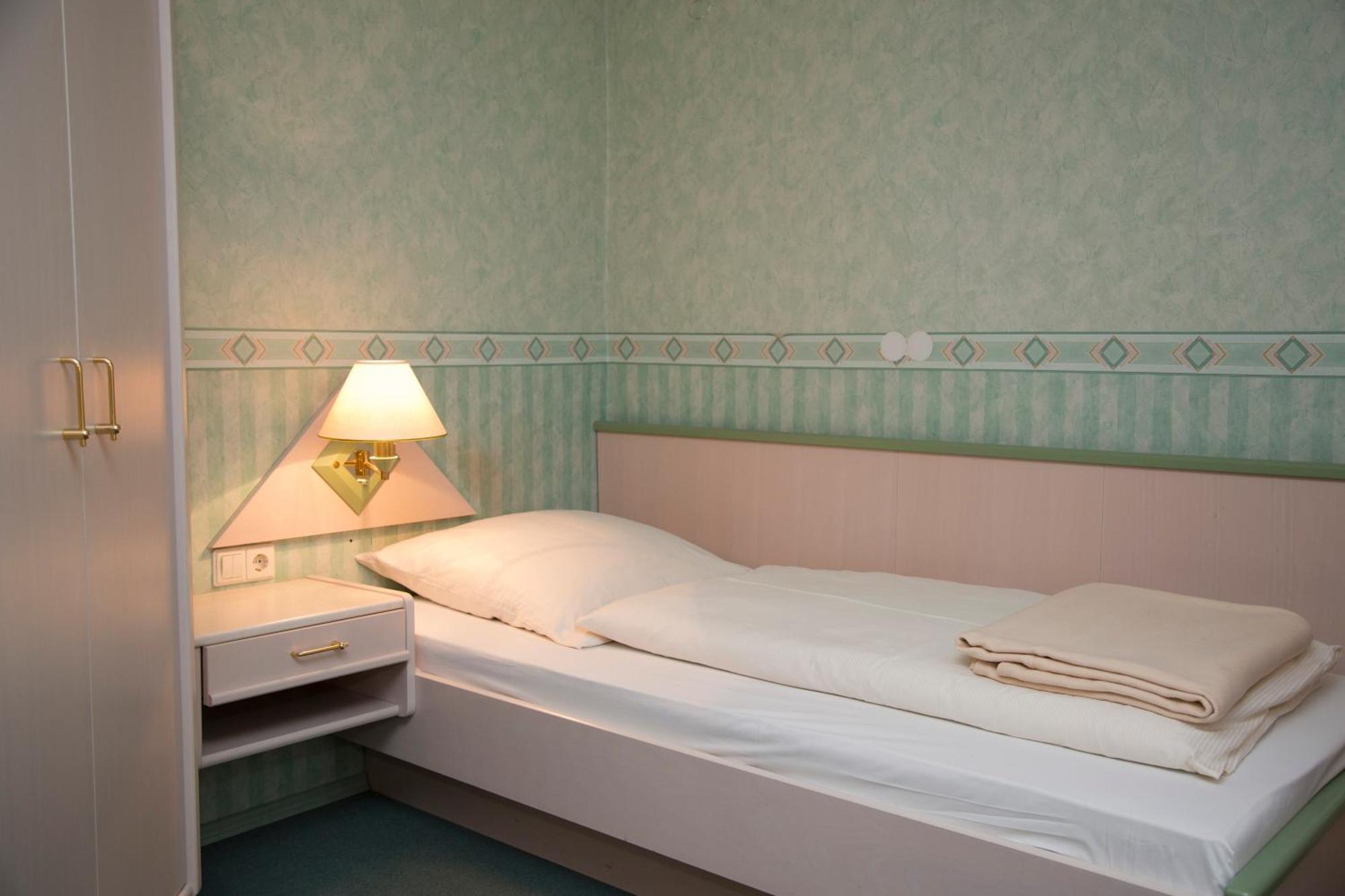 Hotel Garni Promenade Weißenhorn Kamer foto