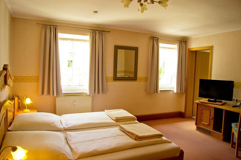 Hotel Garni Promenade Weißenhorn Buitenkant foto
